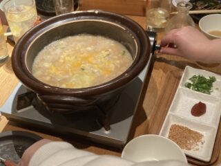 懇親会食事の様子